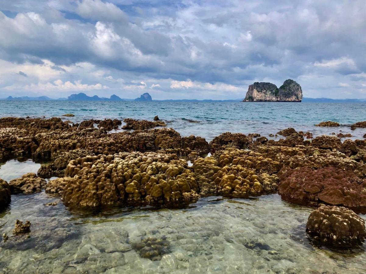 Koh Ngai Sea Open Resort Экстерьер фото