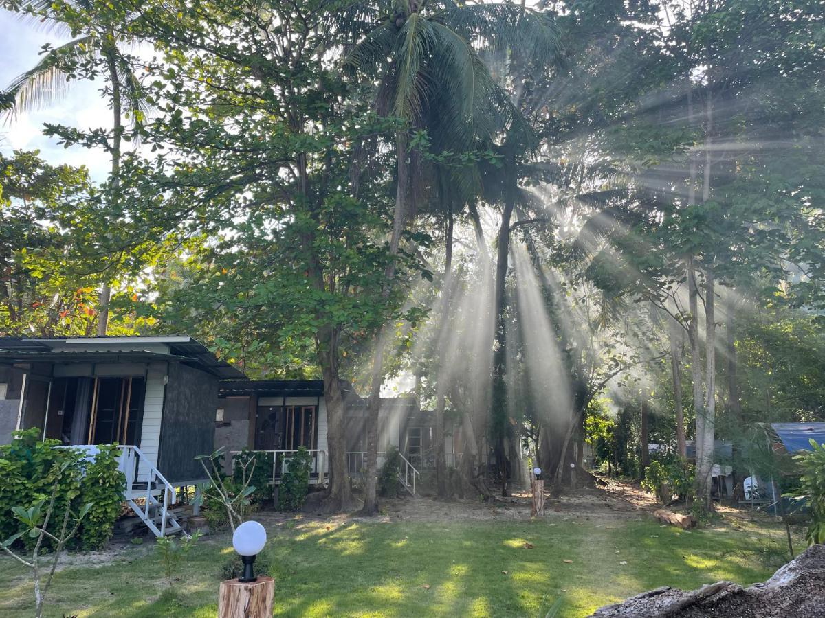 Koh Ngai Sea Open Resort Экстерьер фото
